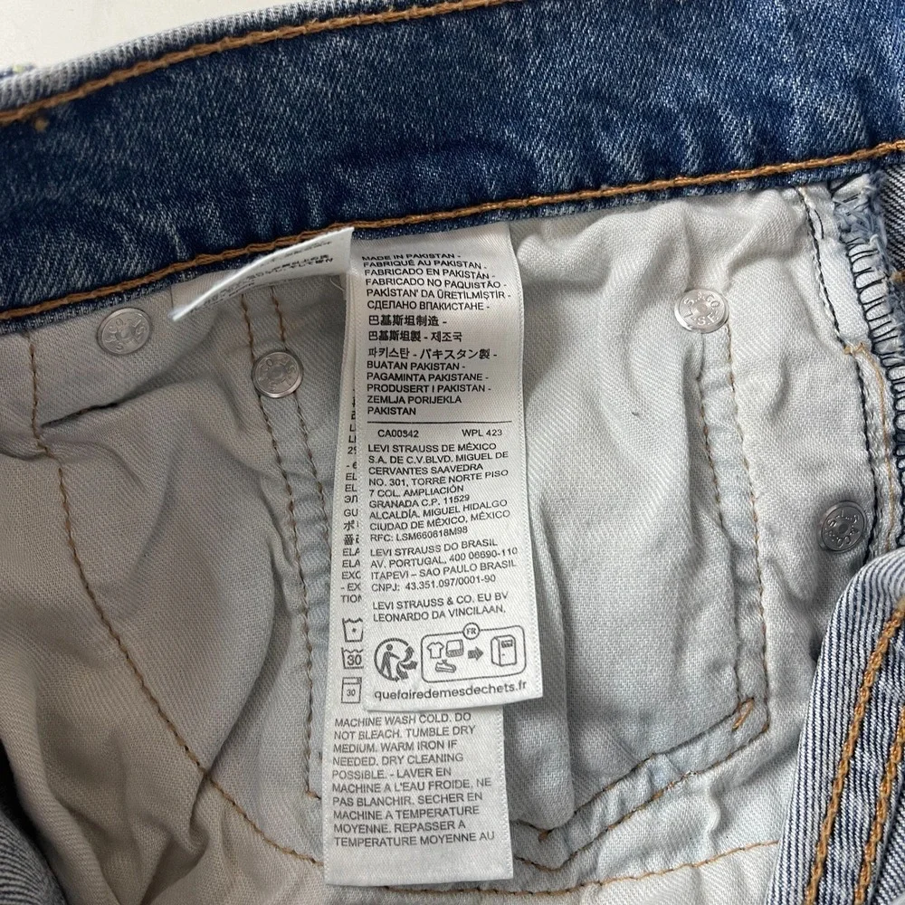 Levis Jeans Mens 32x32 Blue 511 Slim Fit Medium Wash Stretch Denim Grunge Punk